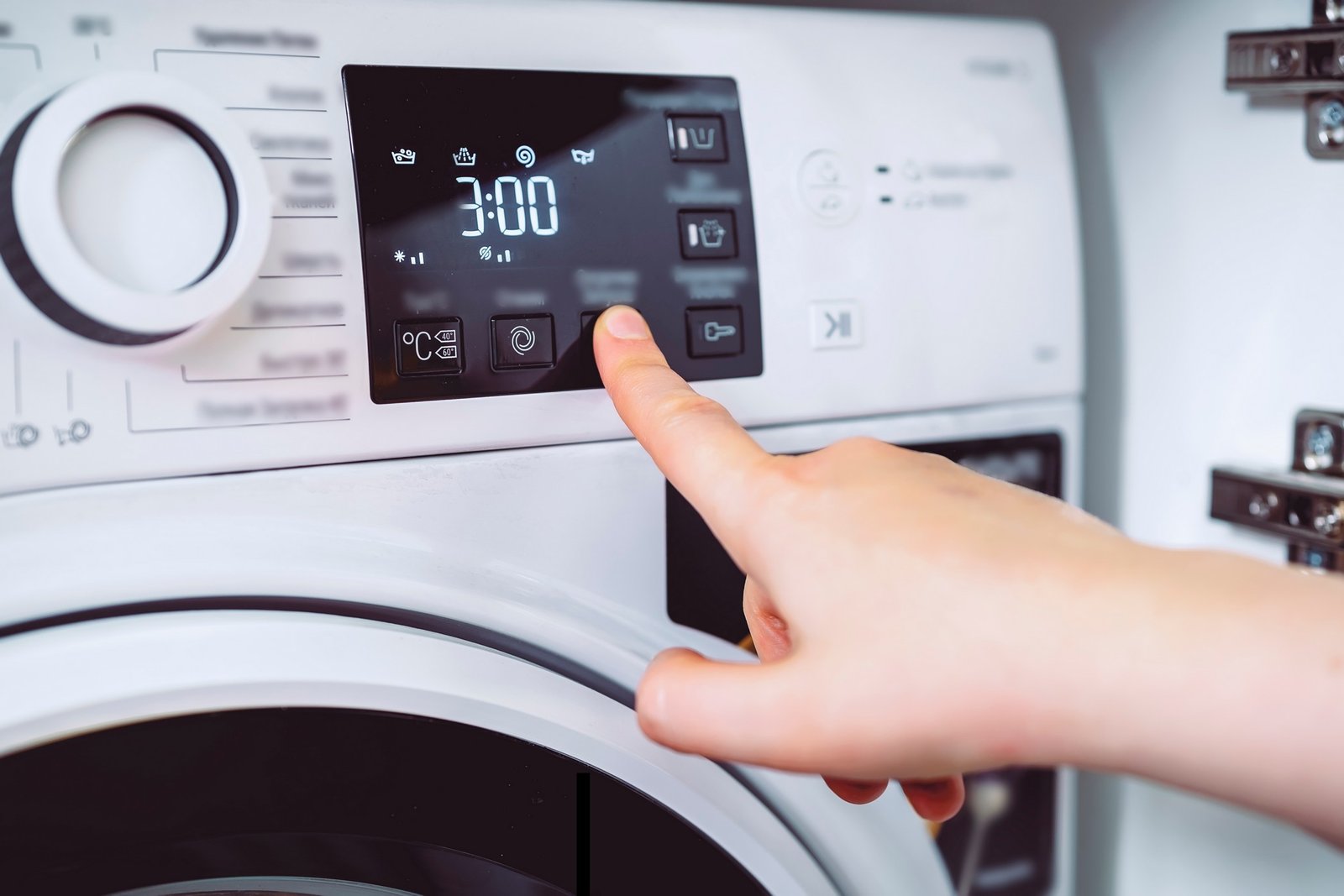 Polyester waschen – das richtige Waschprogramm wählen